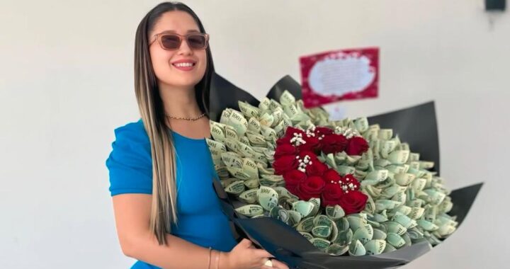 Un político enamorado envió millonario ramo a una modelo