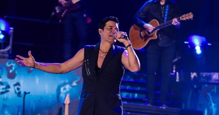 La canción de Chayanne que hace revivir el fuego de la pasión