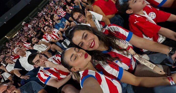 Larissa Riquelme presenta a su sucesora como «La novia del mundial»